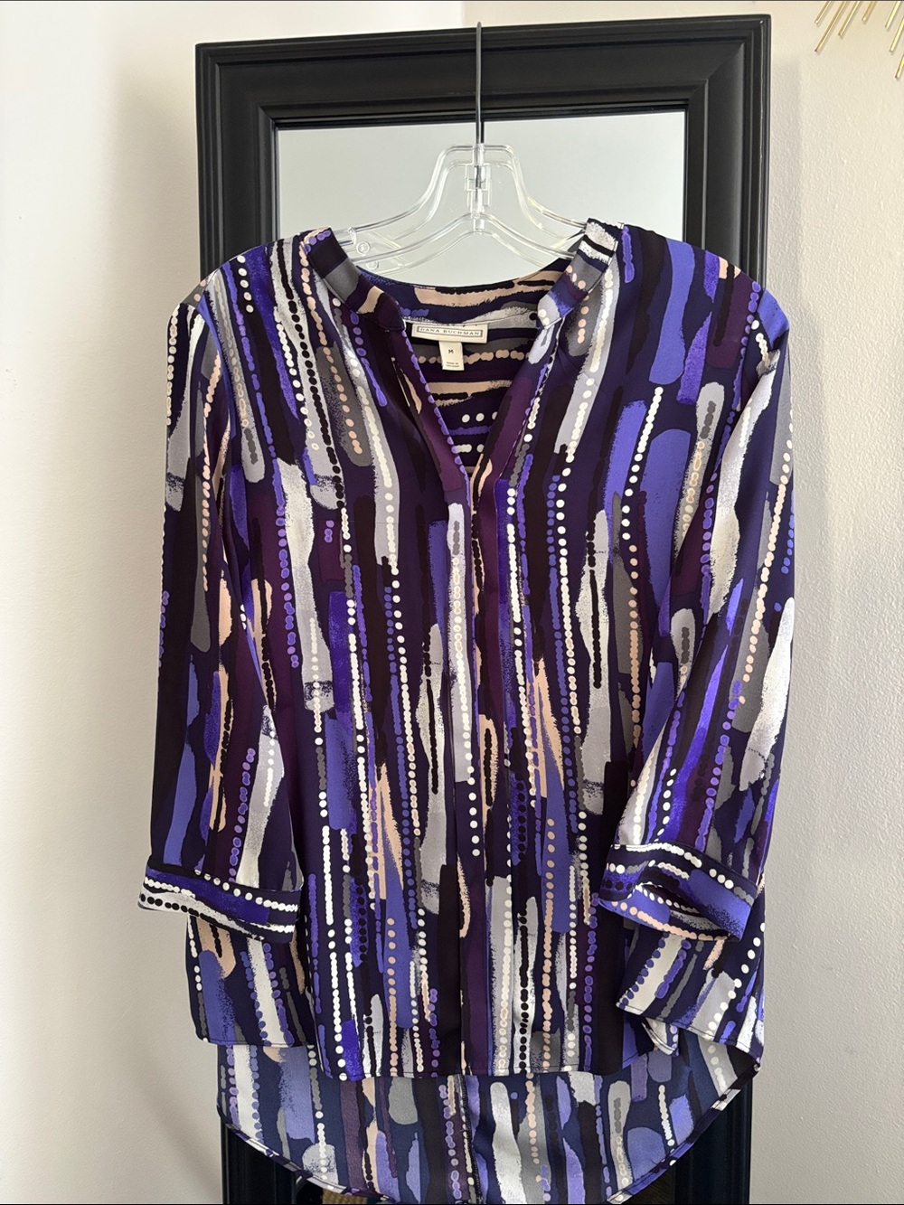 Dana Buchman Purple, Black & White Abstract Print VNeck 3/4 Sleeves Blouse